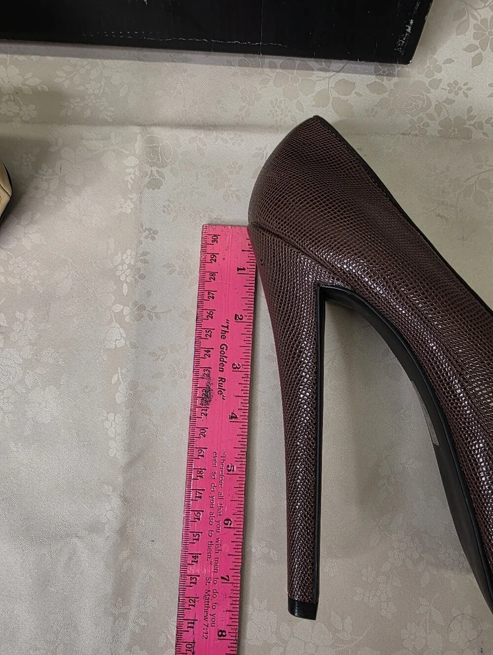 Shoe Republic LA Ethanie Brown Gold Studded Platform Stiletto Heels Size 7.5